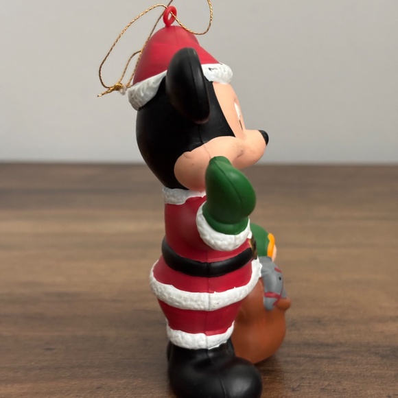 * VINTAGE The Walt DISNEY Co. MICKEY MOUSE Santa Suit Christmas Tree Ornament * - Picture 8 of 10